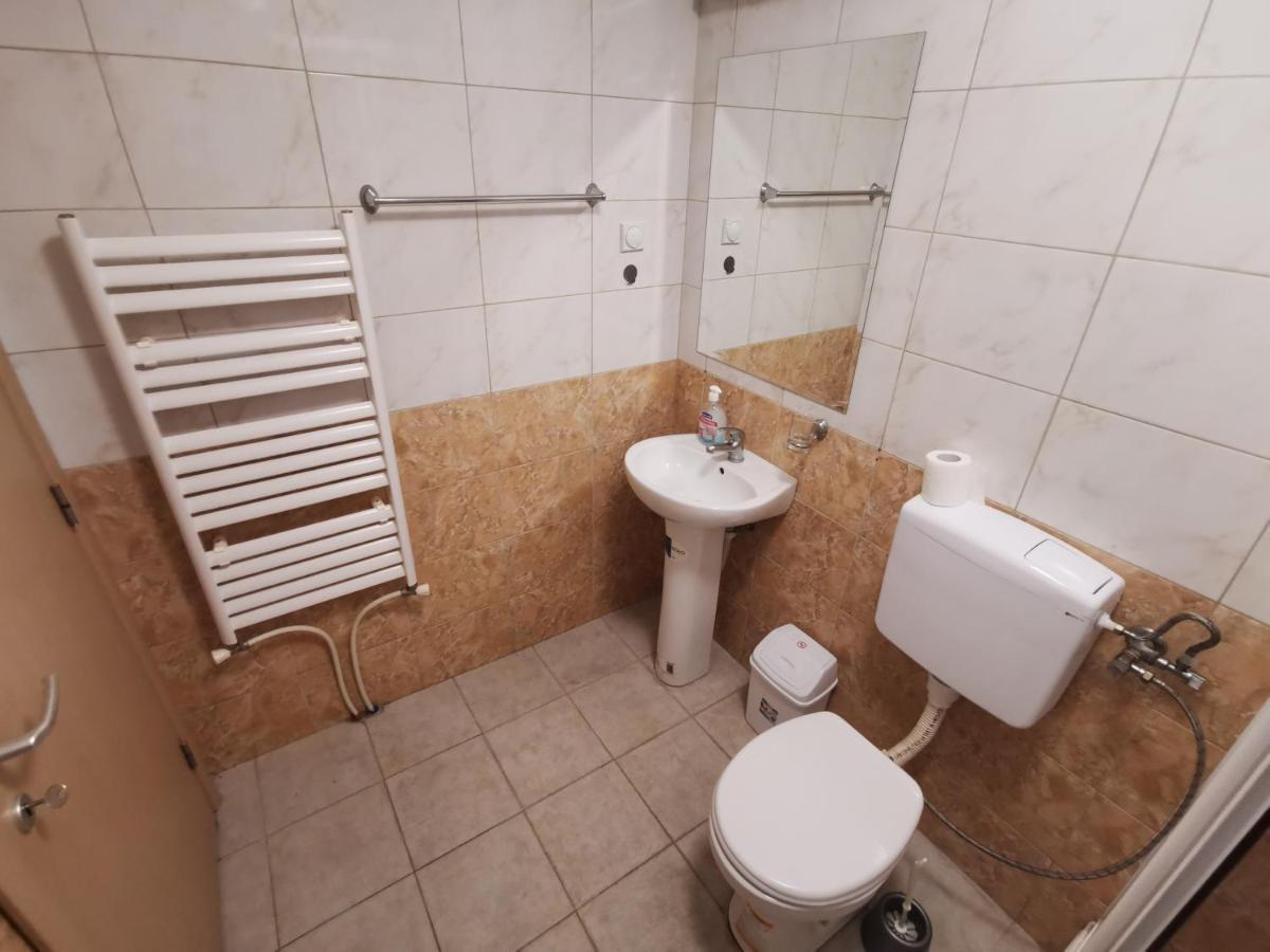 Zagrebska Flat Skopje Exterior photo