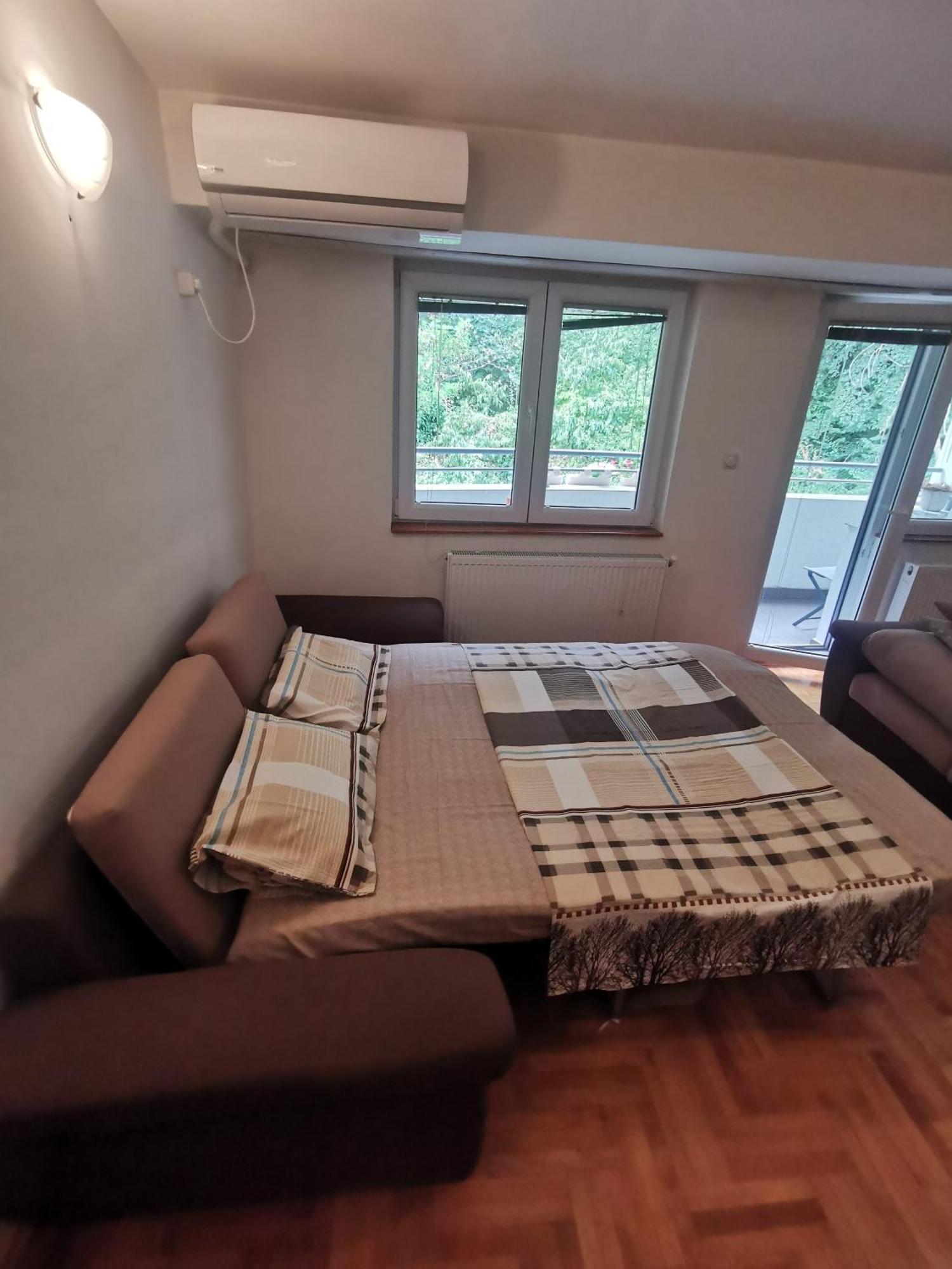 Zagrebska Flat Skopje Exterior photo